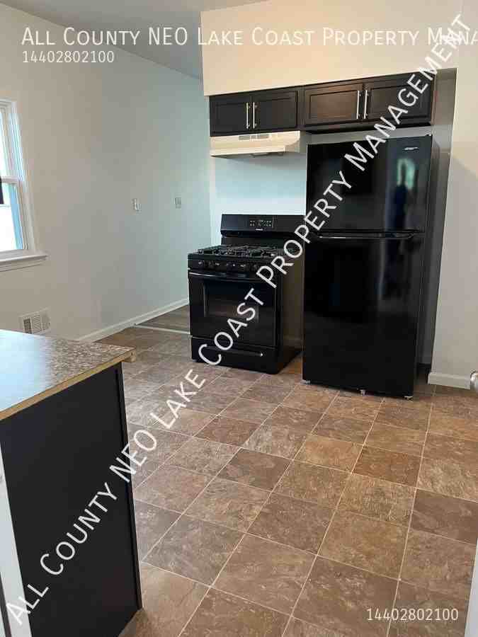 2084 Dowd Ave #UP - Photo 6 of 13