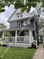 featured image of 330 13th St #2UP