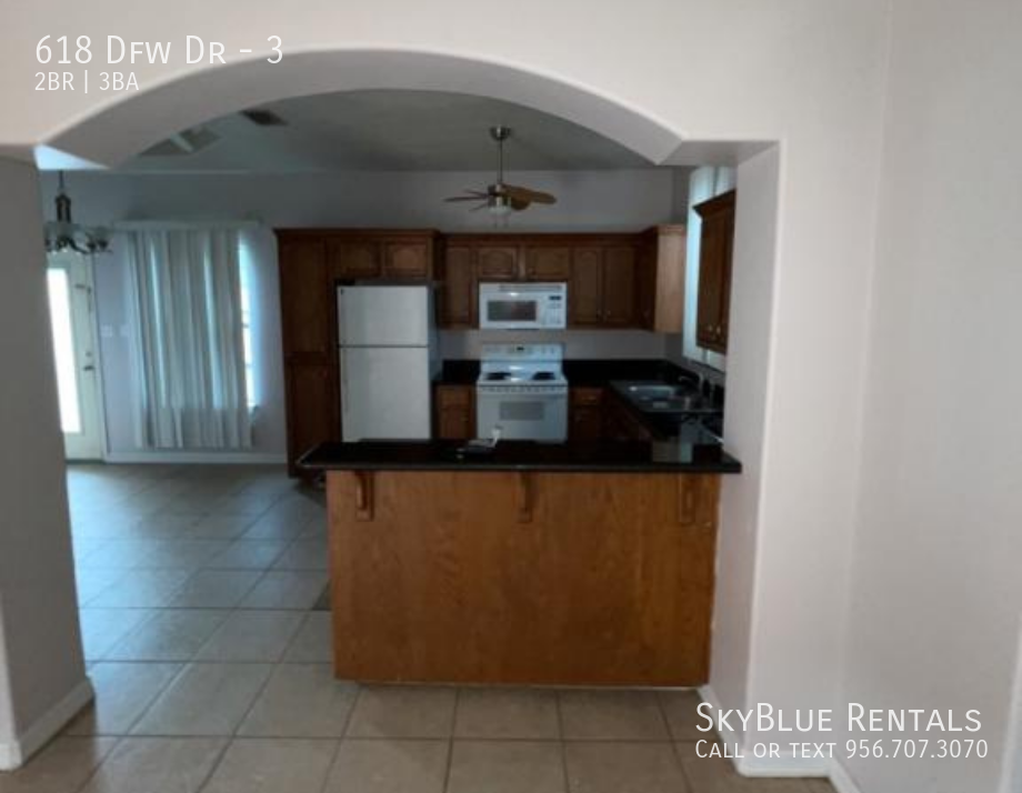 618 S Dfw Dr #3 - Photo 5 of 8