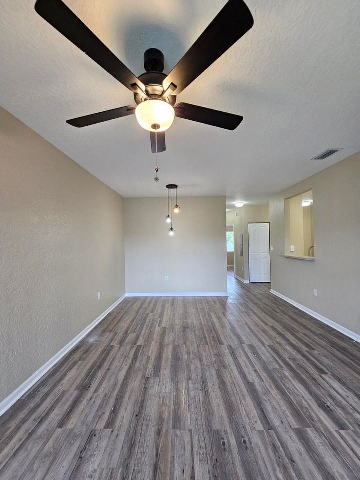 1063 Golden Lakes Blvd #322 - Photo 4 of 19