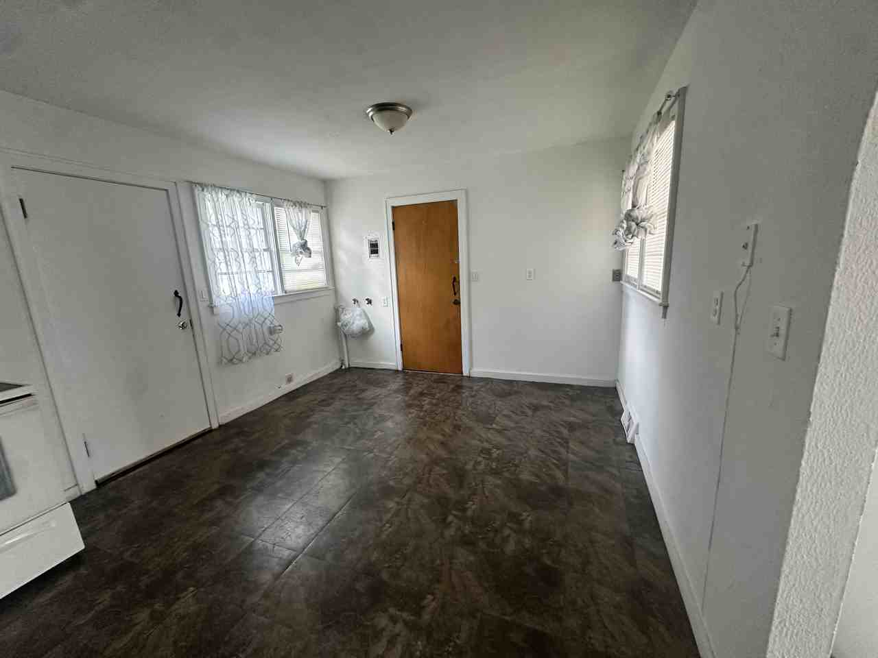 508 Lee St #NA - Photo 3 of 6