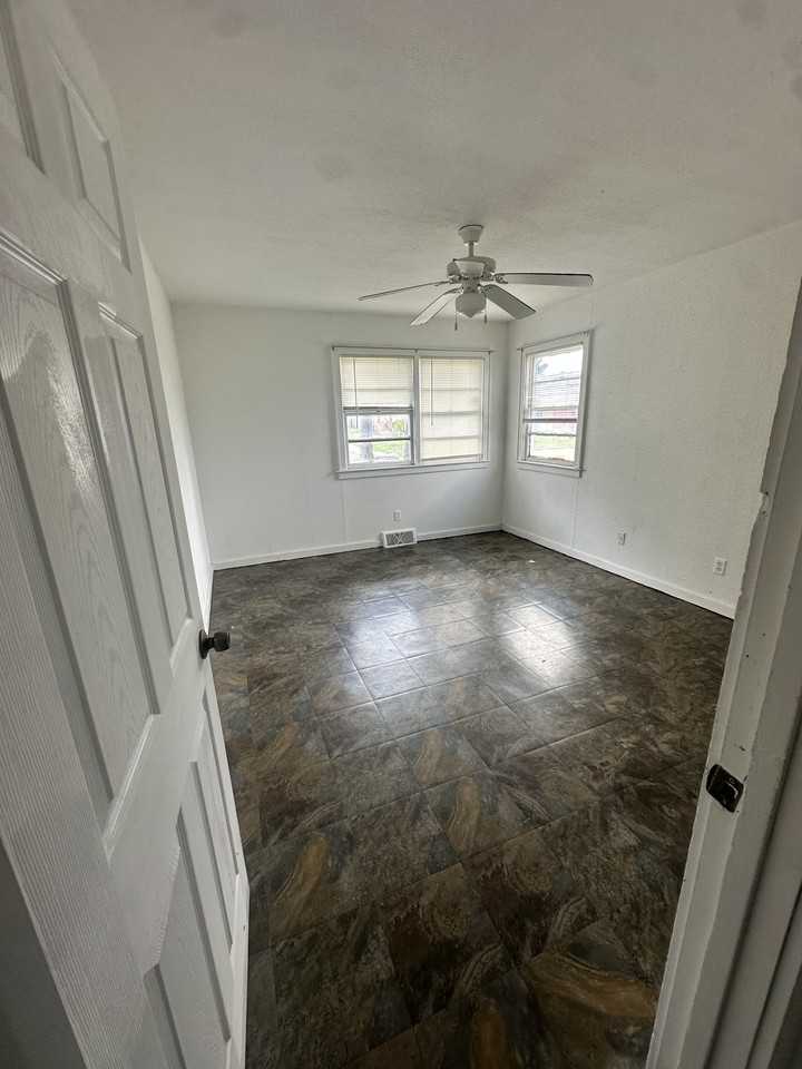 508 Lee St #NA - Photo 5 of 6