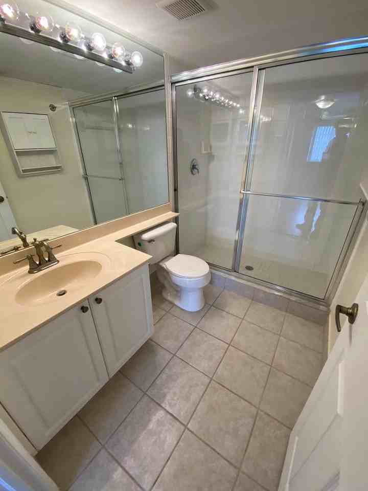 1100 Crestwood Ct S #1117 - Photo 4 of 11