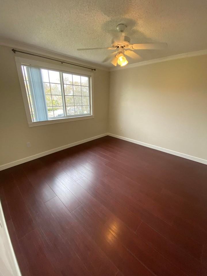 1100 Crestwood Ct S #1117 - Photo 6 of 11