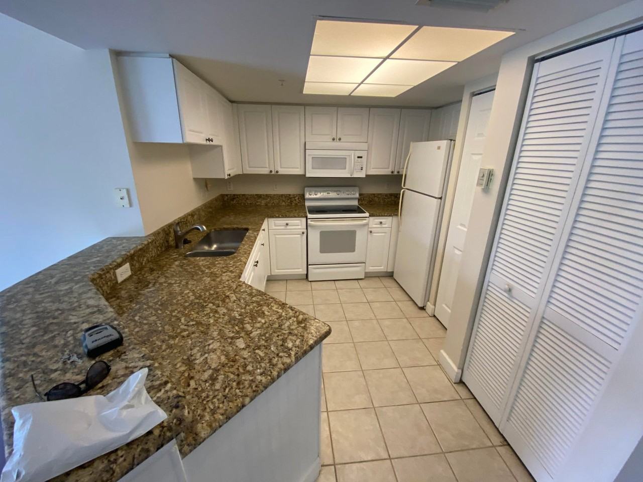 1100 Crestwood Ct S #1117 - Photo 7 of 11