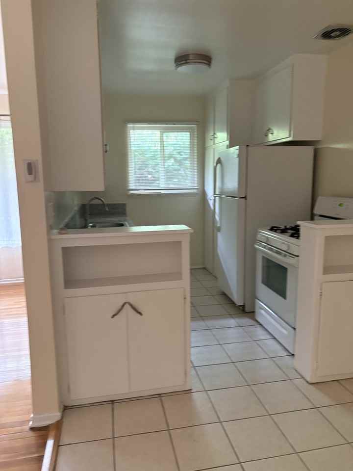 1477 S Holt Ave #5 - Photo 7 of 9