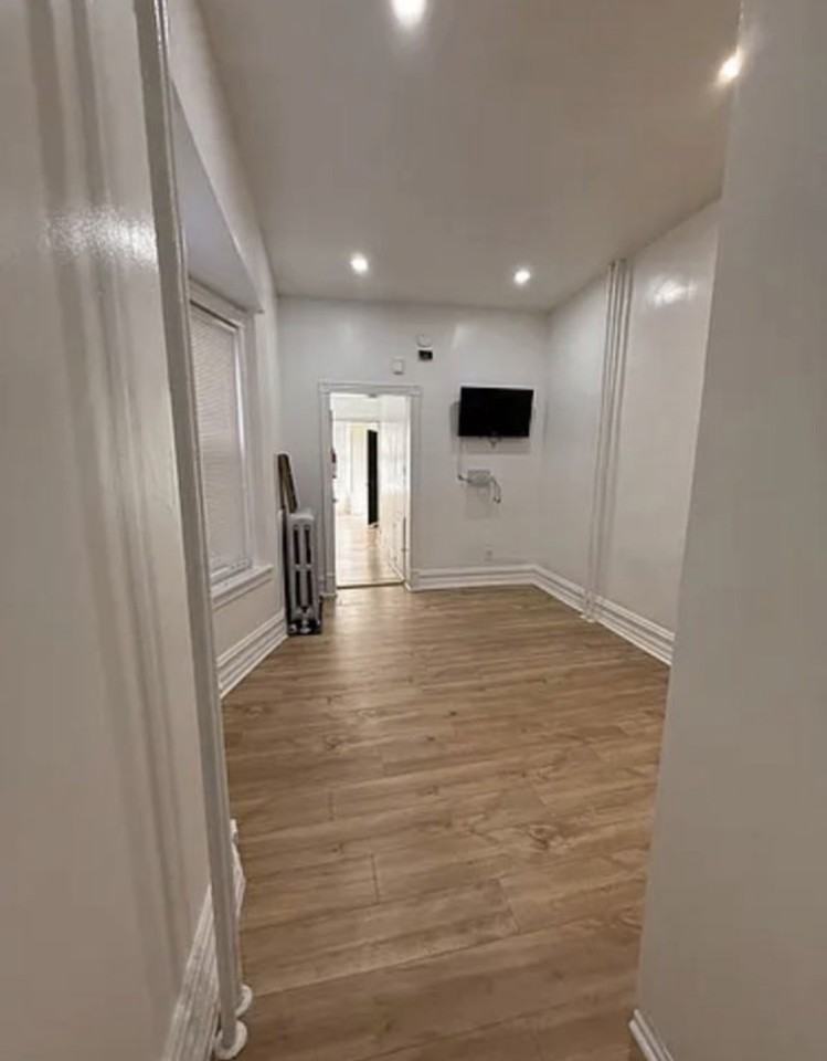 1017 Washington St #1 - Photo 3 of 17