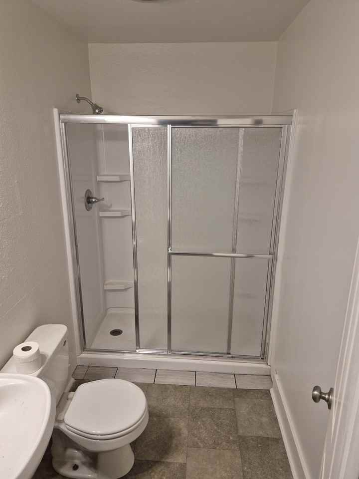 430 W Myrtle St #NA - Photo 2 of 14
