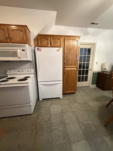 206 Kingston Dr - Photo 6 of 13