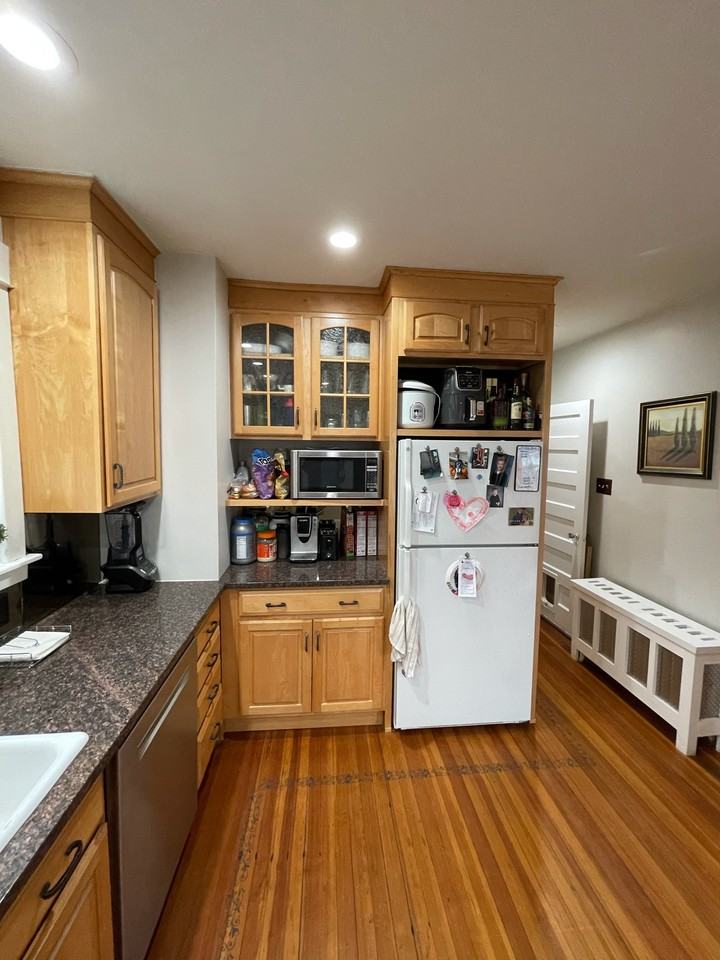1810 Eastern Pkwy #NA - Photo 4 of 18