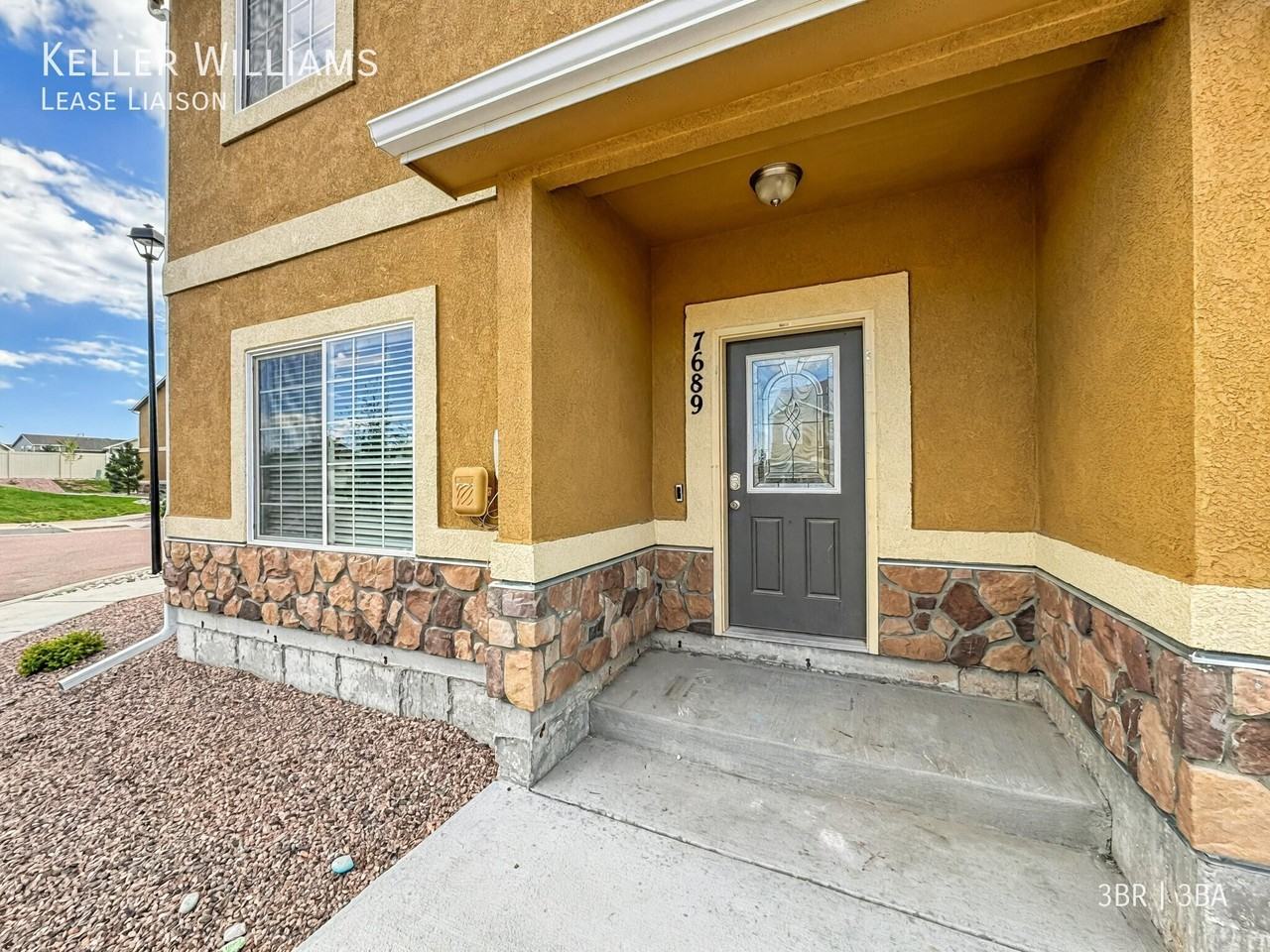 7689 Grand Fir Pt - Photo 2 of 20