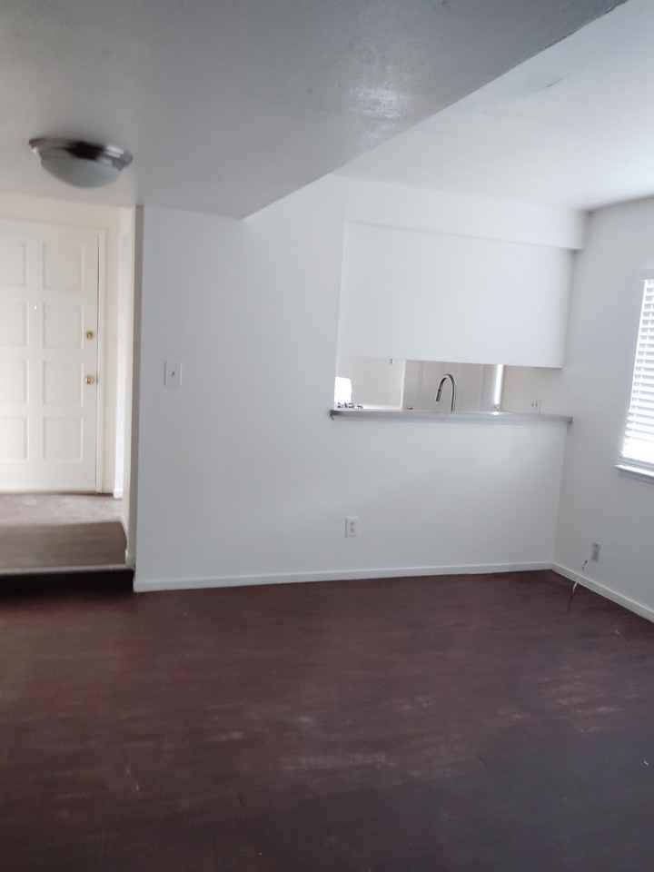 2208 Roselake Ave #A - Photo 2 of 10