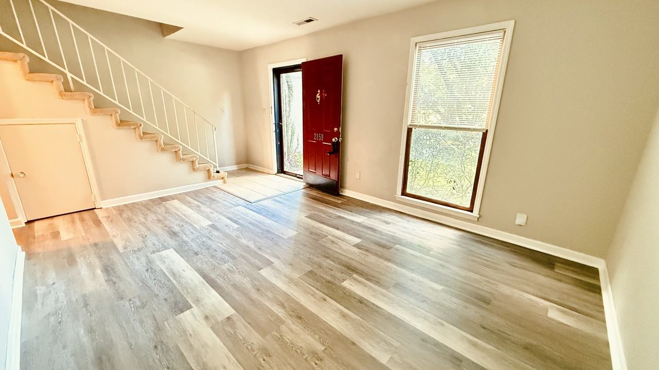 2859 Wynterhall Rd Se - Photo 3 of 22