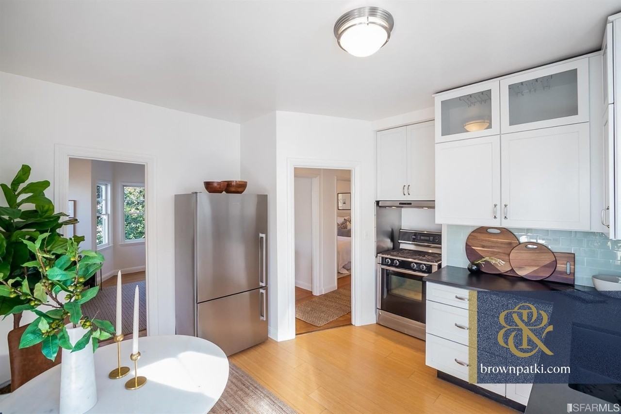 40 28th St #4 - Photo 7 of 16