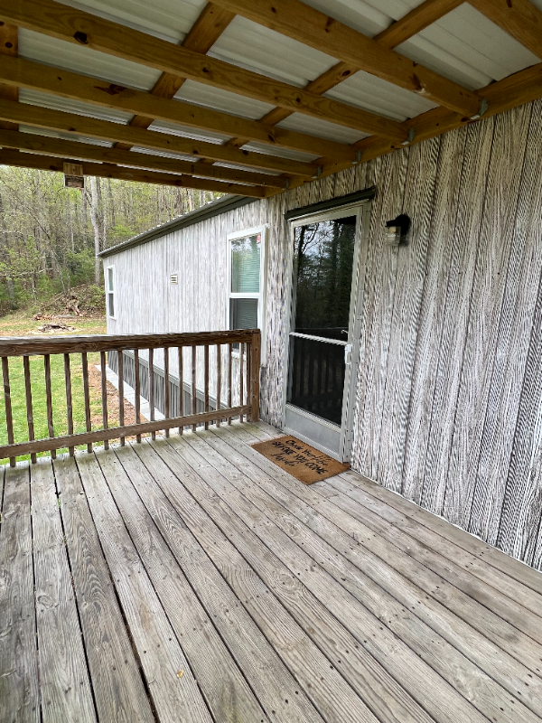 2106 - Photo 4 of 19