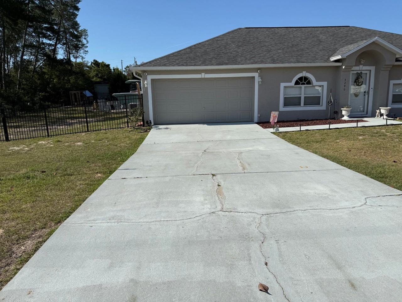 4290 Swth Ln - Photo 4 of 36