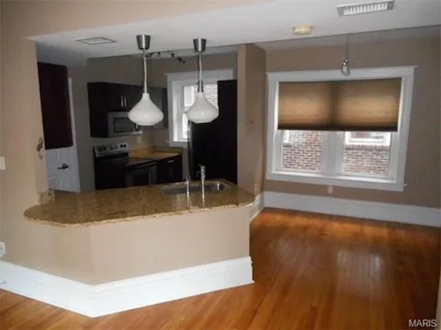 536 Rosedale Ave #101 - Photo 3 of 11