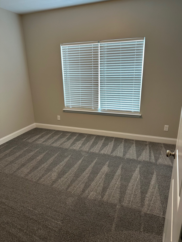 580 Bellingham Dr Ne - Photo 5 of 9