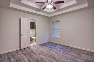 211 S 48th Ln #4 - Photo 5 of 8