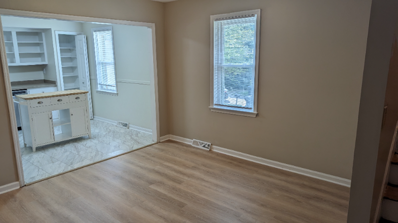 474 Woodview Dr - Photo 4 of 21