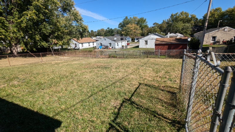 403 Morehouse Dr - Photo 6 of 11