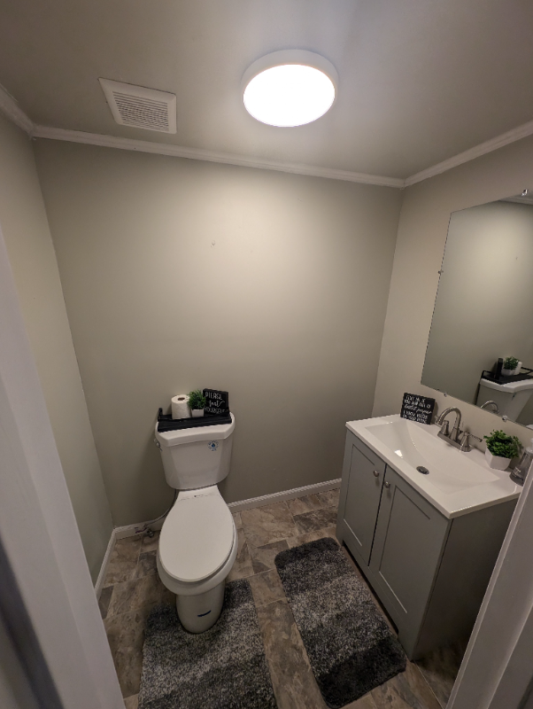 2322 Chevy Chase Ln - Photo 2 of 13