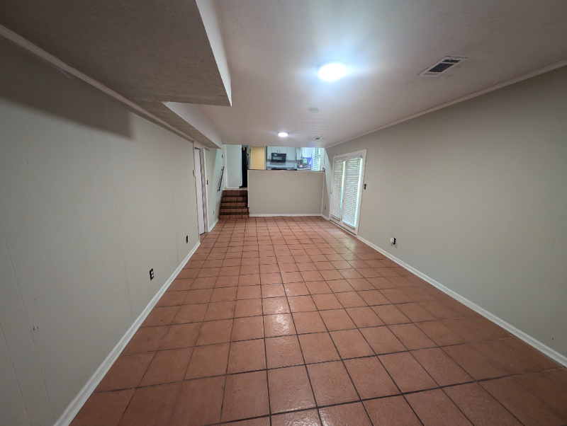 2322 Chevy Chase Ln - Photo 3 of 13