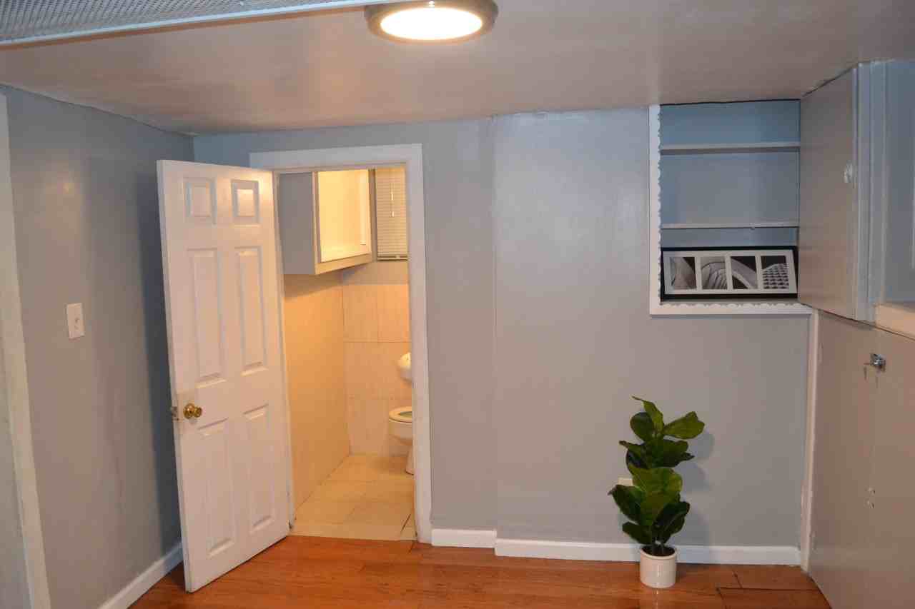 4210 Bronxwood Ave #B2 - Photo 2 of 9