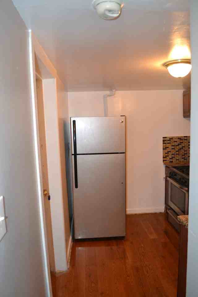 4210 Bronxwood Ave #B2 - Photo 7 of 9