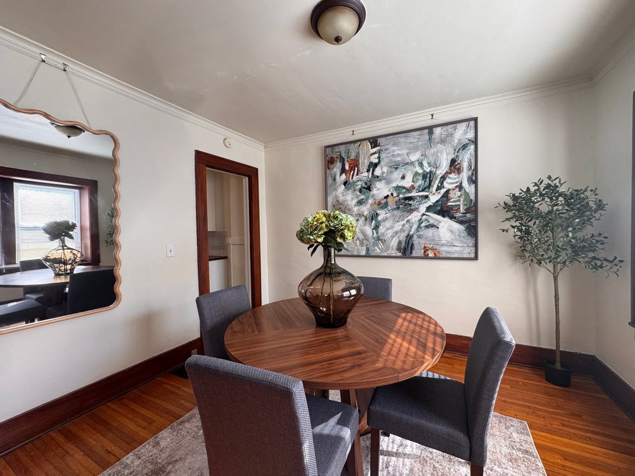 186 Spruce Ave - Photo 3 of 5