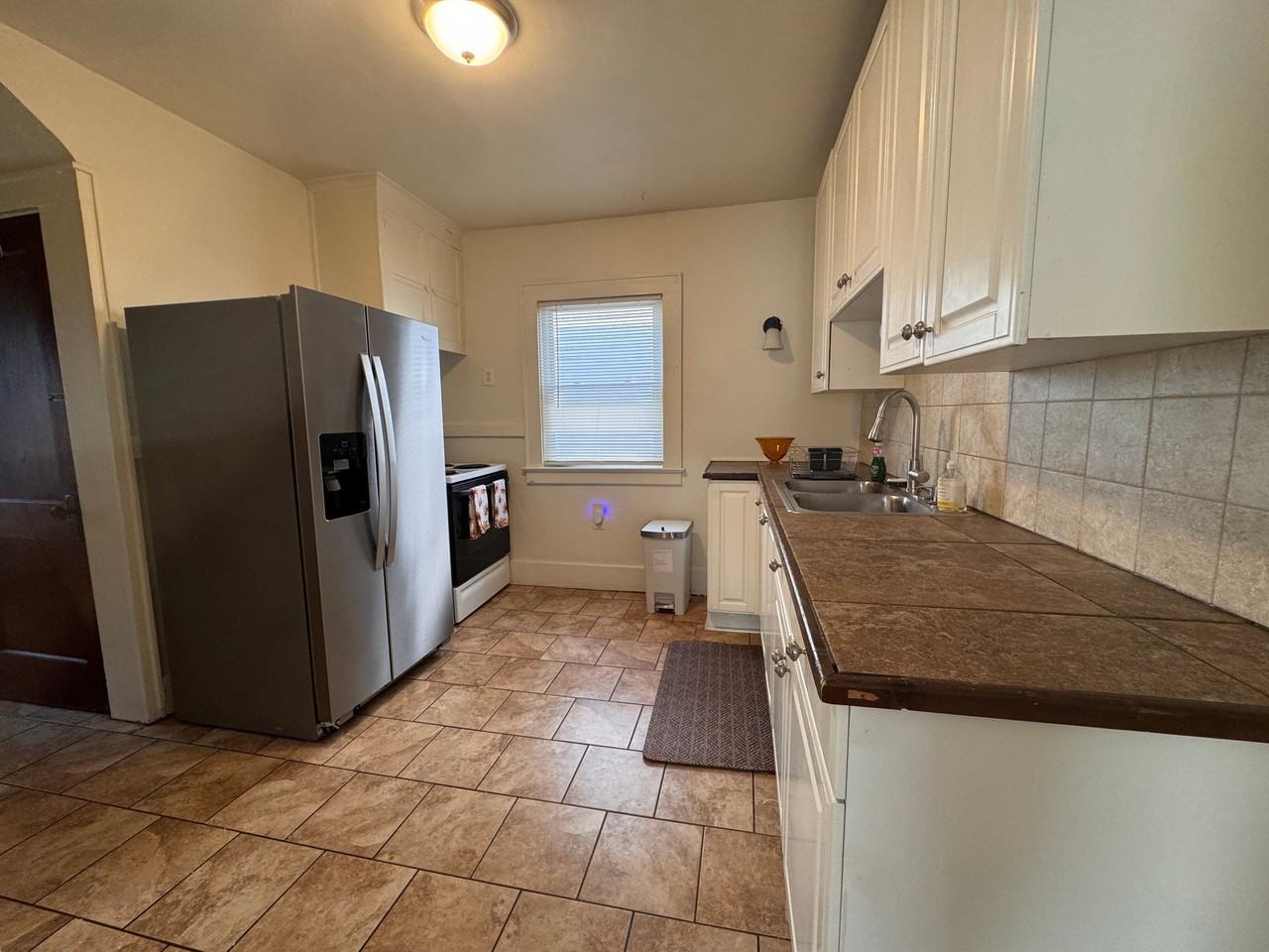 186 Spruce Ave - Photo 4 of 5