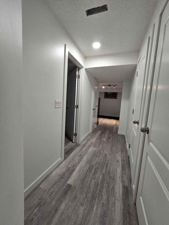 394 Somerside Pk Sw - Photo 2 of 11