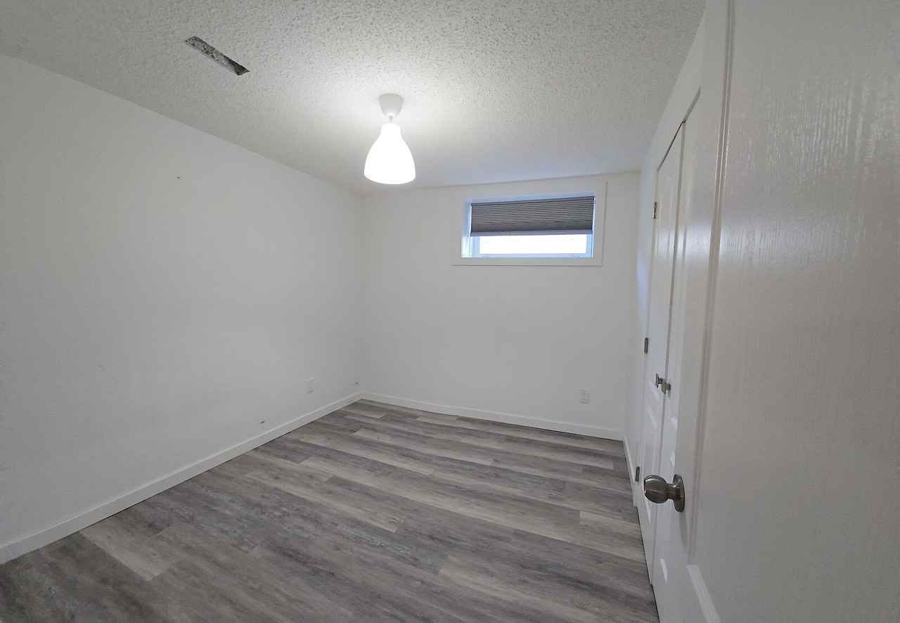 394 Somerside Pk Sw - Photo 3 of 11