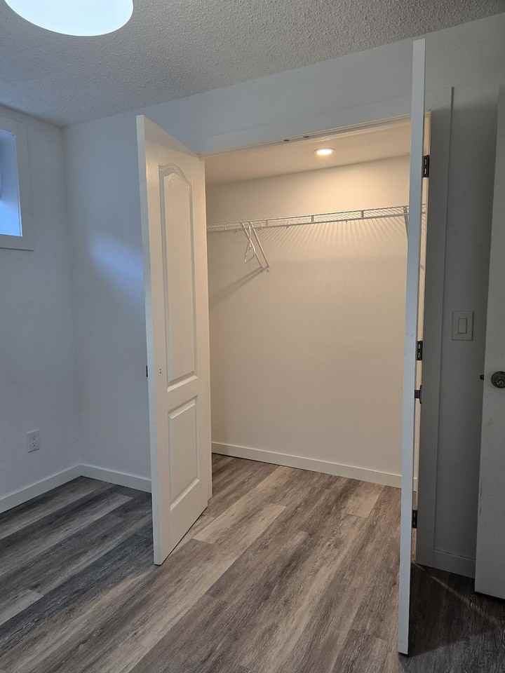 394 Somerside Pk Sw - Photo 4 of 11