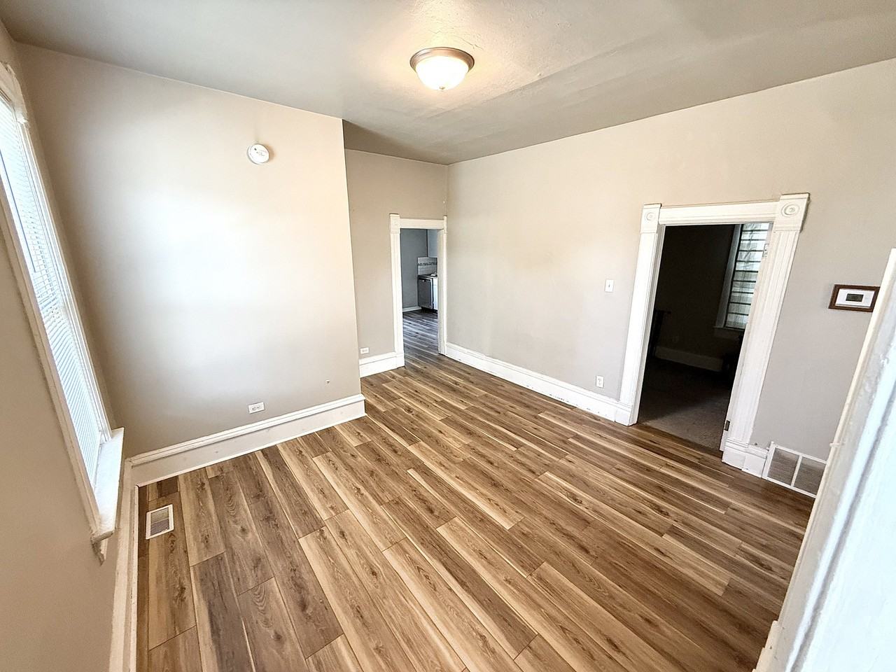 1503 Roberts Ave - Photo 5 of 16