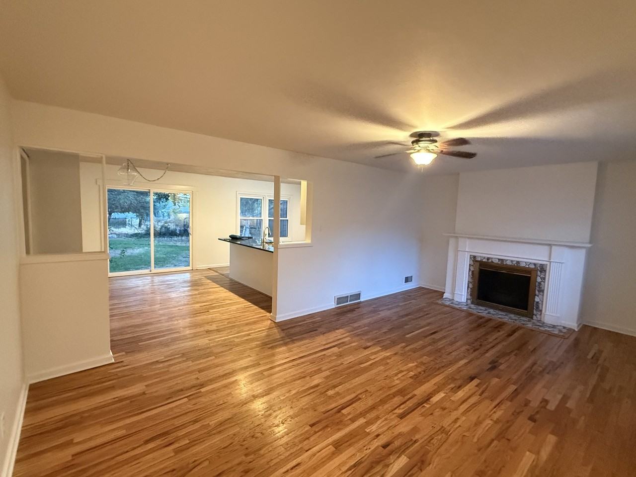 2998 E Louise Ave - Photo 3 of 13