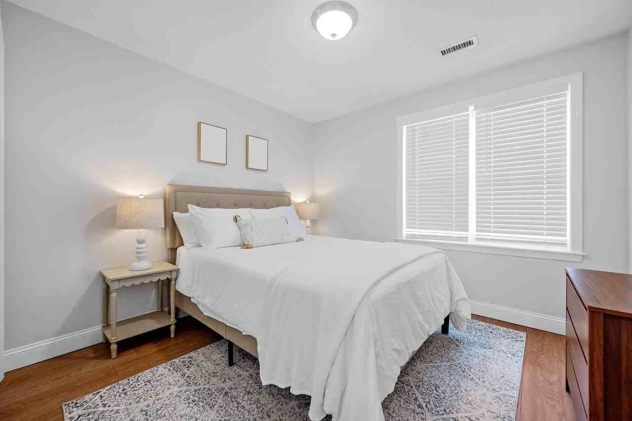 73 Townsend St - Photo 6 of 28