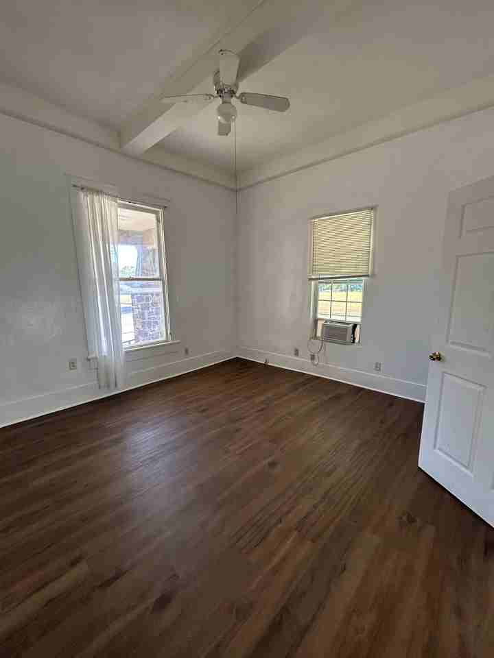 315 Andrews St #A - Photo 4 of 5