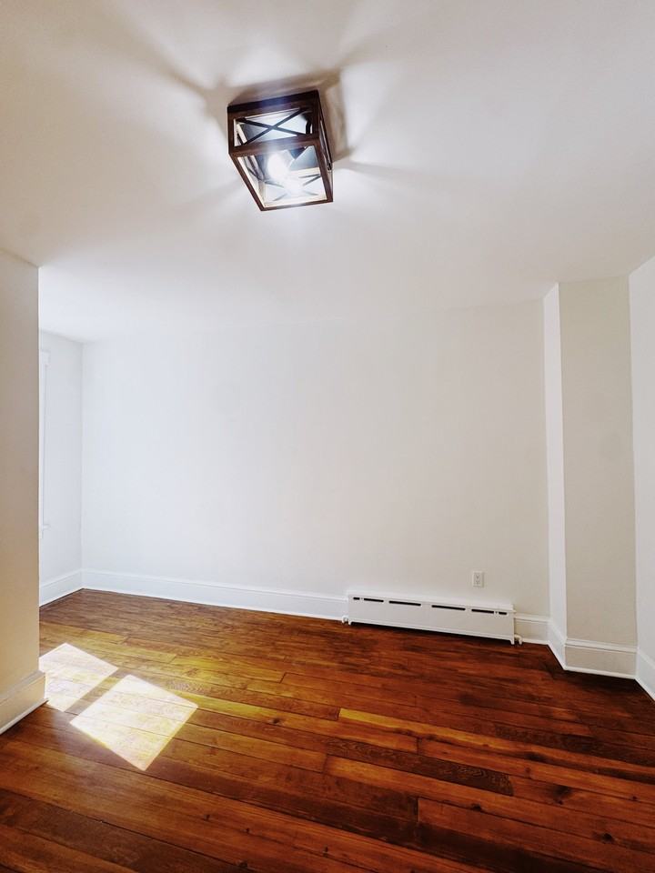 649 S Queen St - Photo 2 of 28