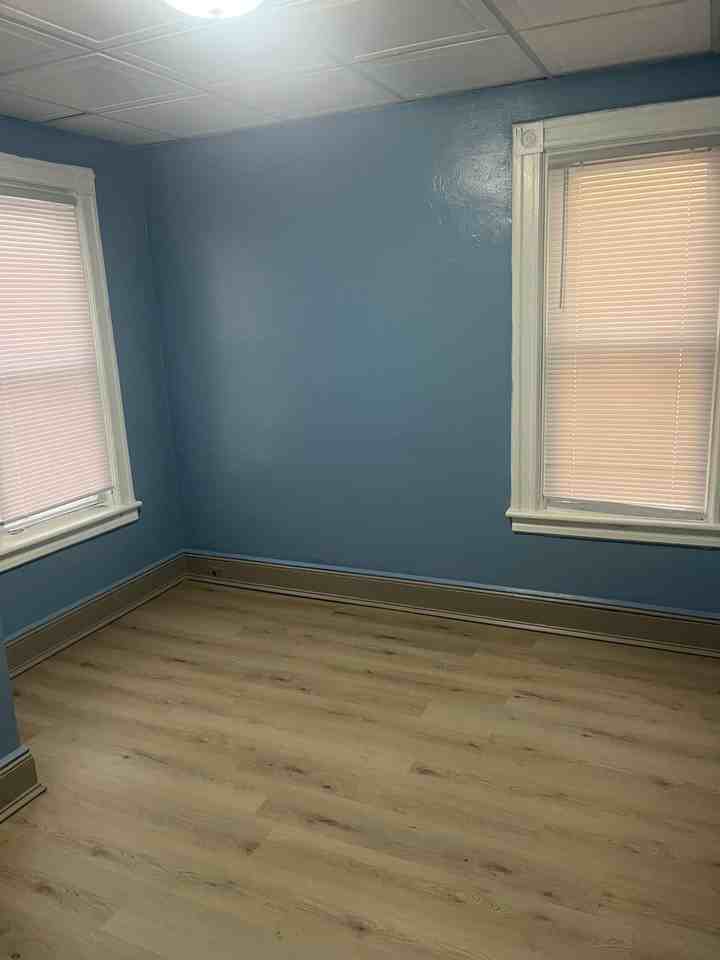 8711 76th St - Photo 4 of 4