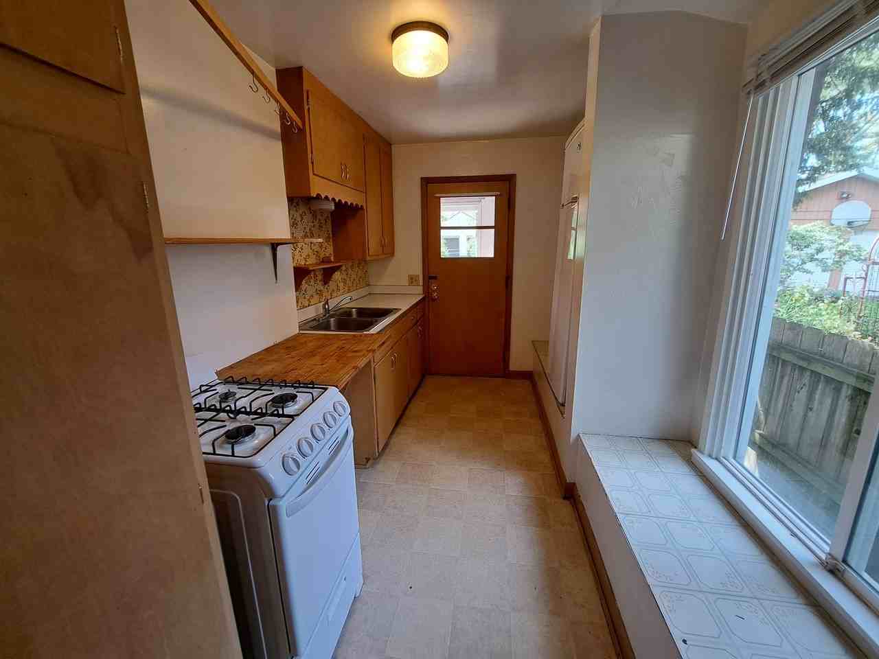 709 W Olin Ave #3 - Photo 4 of 5
