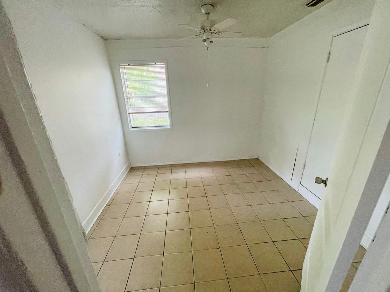 1504 Duncan Ave - Photo 5 of 12