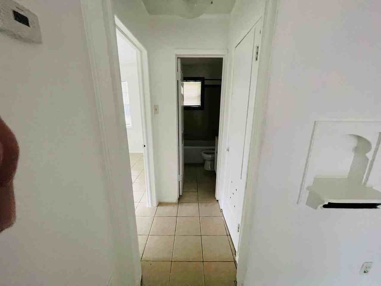 1504 Duncan Ave - Photo 6 of 12