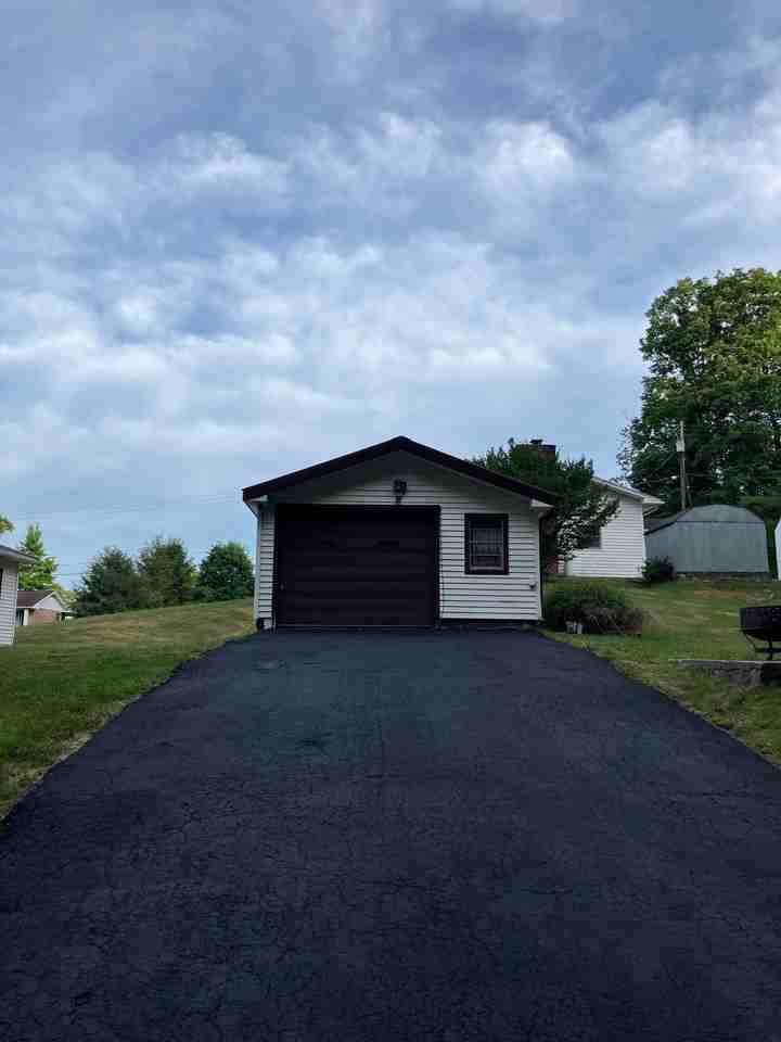202 Wampler Ave Sw - Photo 4 of 19