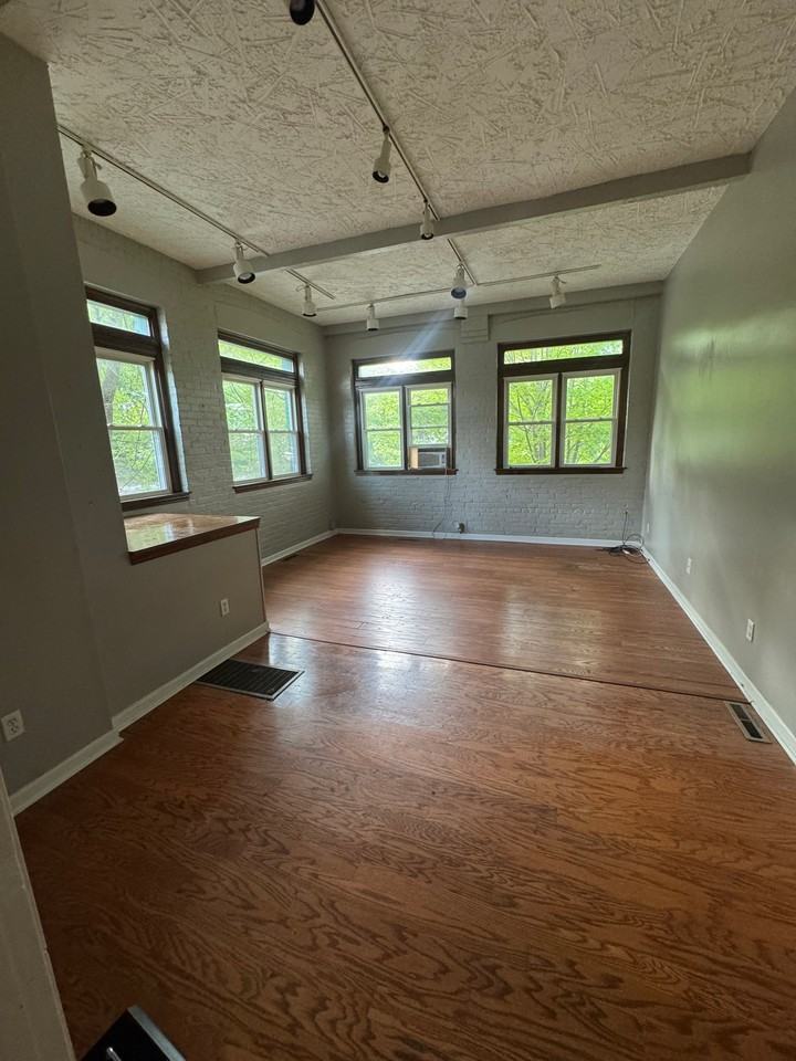 108 Brook St #108 - Photo 2 of 16