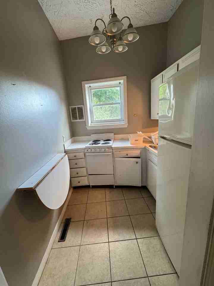 108 Brook St #108 - Photo 6 of 16