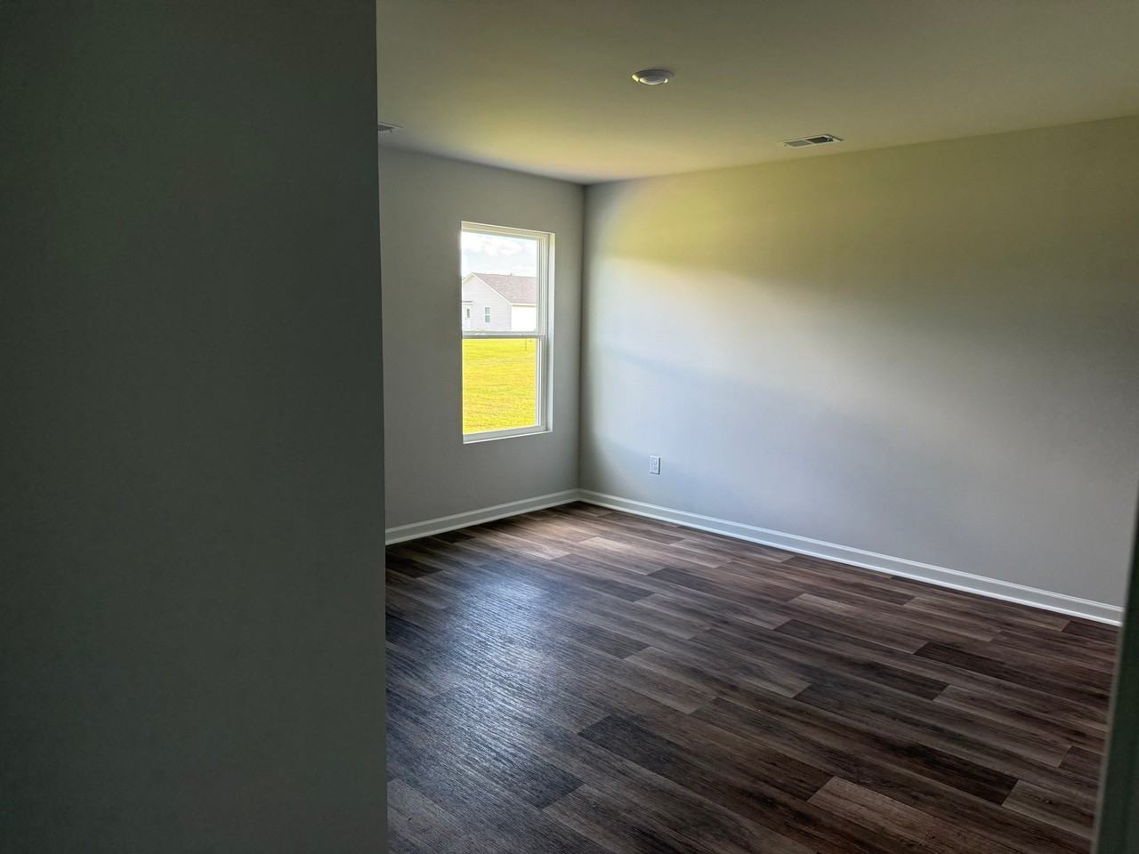 6417 Swainson St - Photo 4 of 13