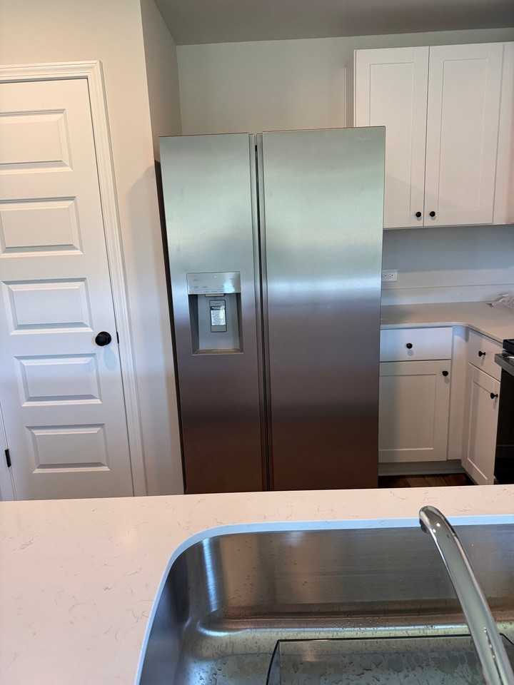 6417 Swainson St - Photo 6 of 13