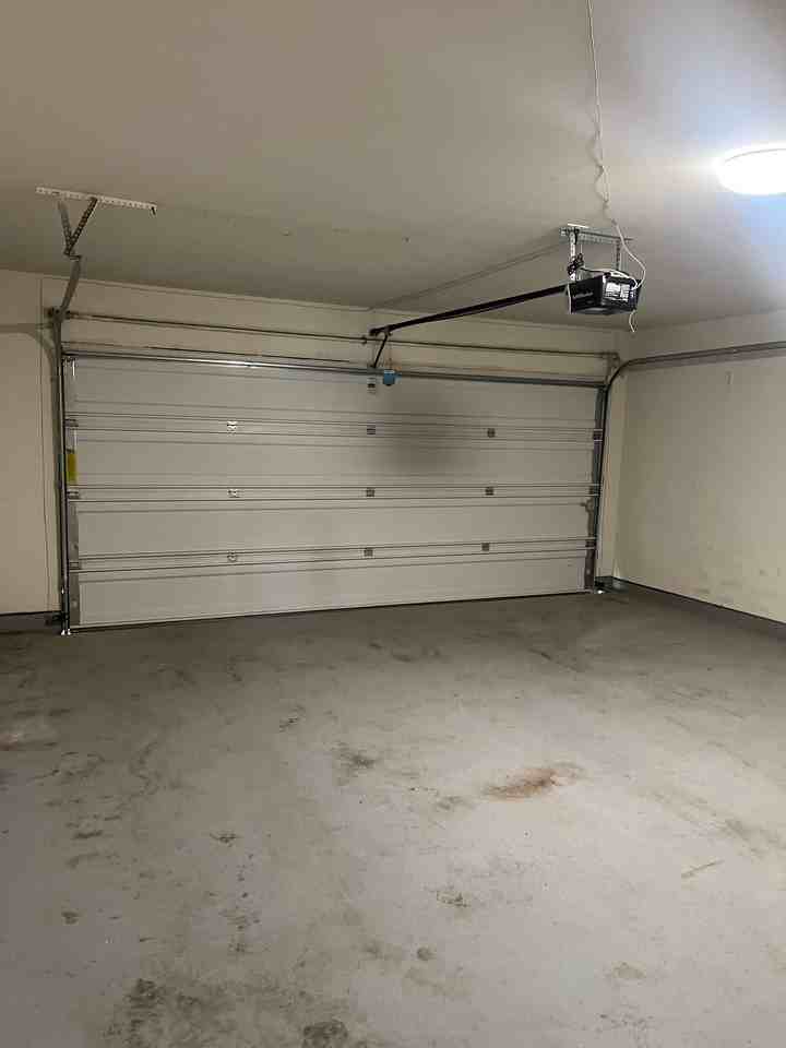 216 Samuel St - Photo 7 of 20