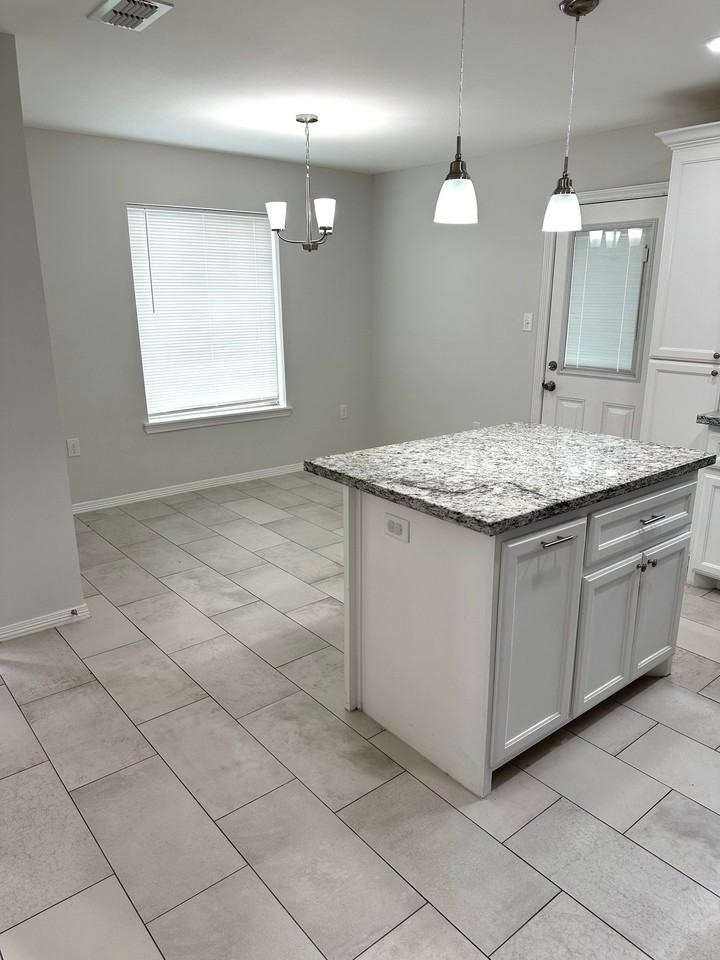 308 Uva Ln - Photo 6 of 20